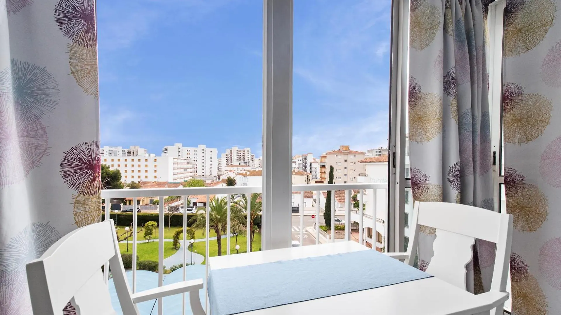 Estudio Cerca Del Mar Con Balcon 罗萨斯 公寓